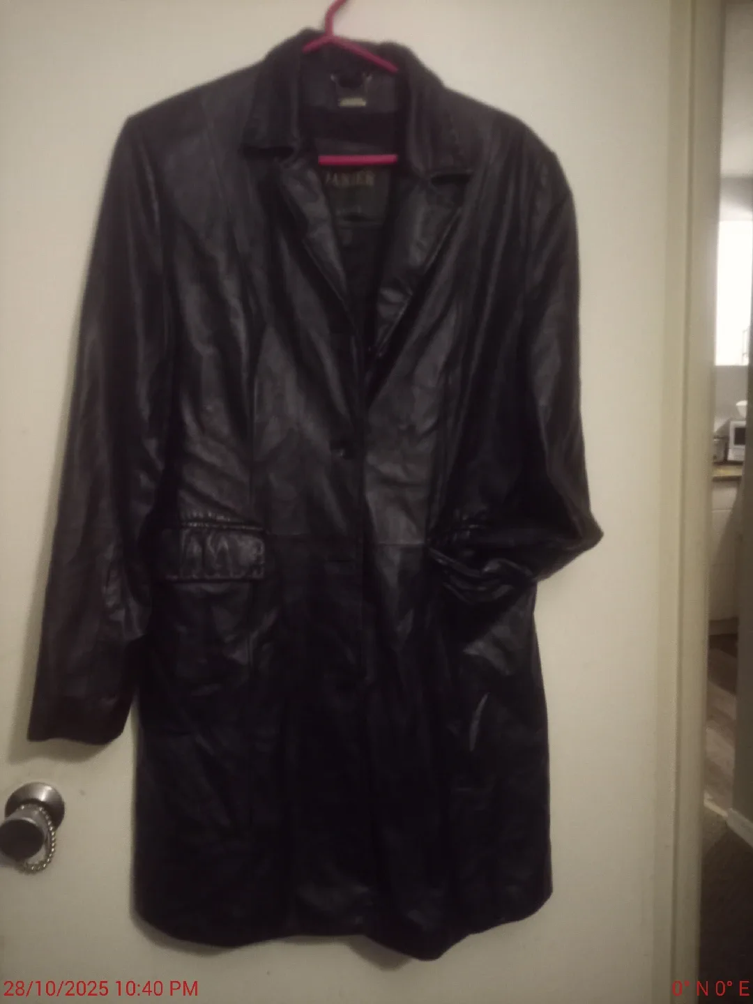 Danier Canada Leather Coat - Size M image indicator(2)