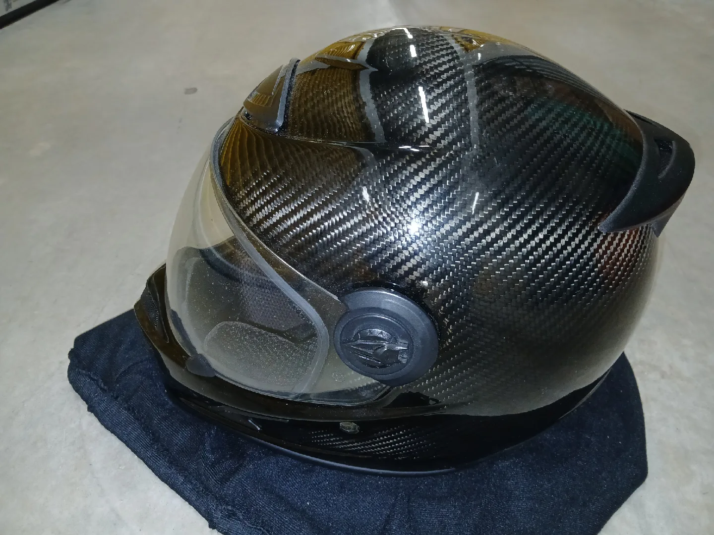 Slingshot Polaris Carbon Fiber Helmet - Full Face image indicator(2)