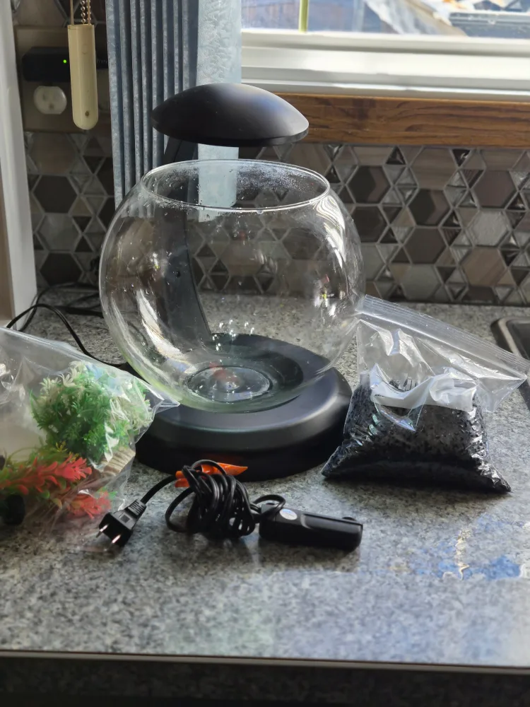 Fish Bowl with accessories image indicator(4)