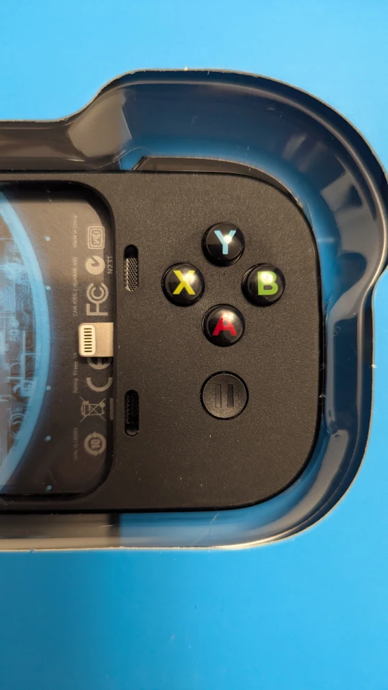 Logitech Powershell Controller + Battery for iPod/iPhone - photo 3