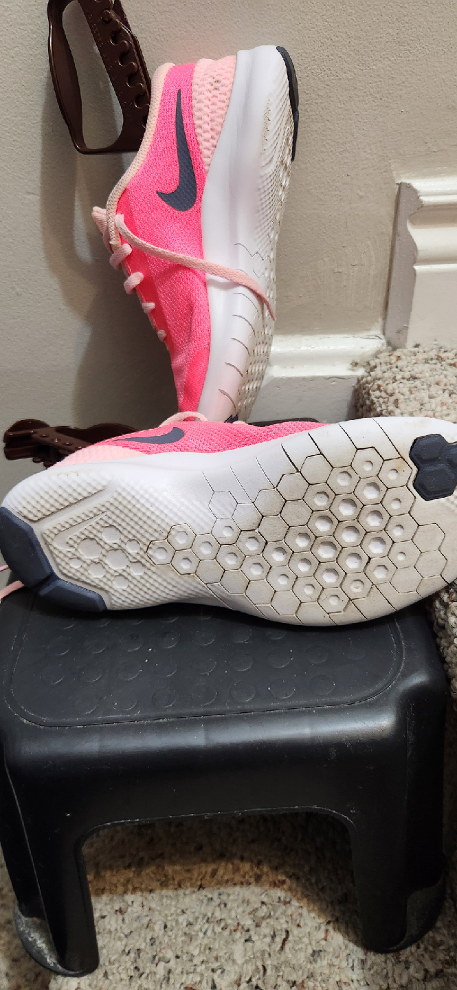 Nike Flex Experience RN 7 Pink Running Shoes Size 4 Y - photo 4