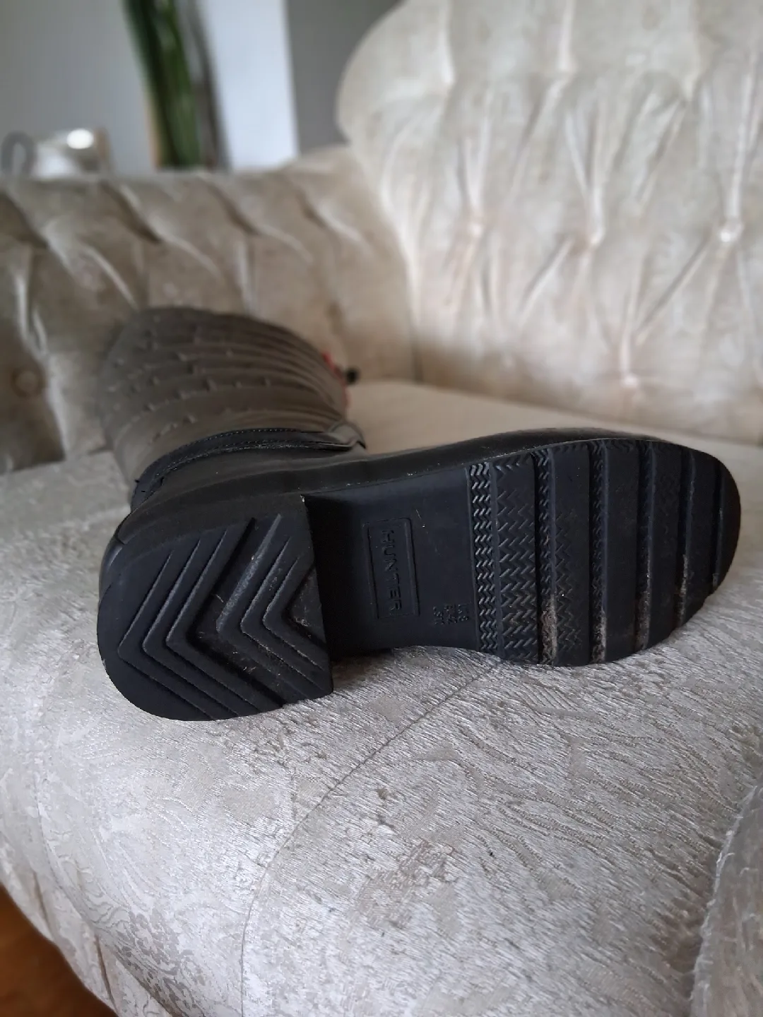 Hunter Puffer Tall Rain Boots - Size 6 image indicator(3)