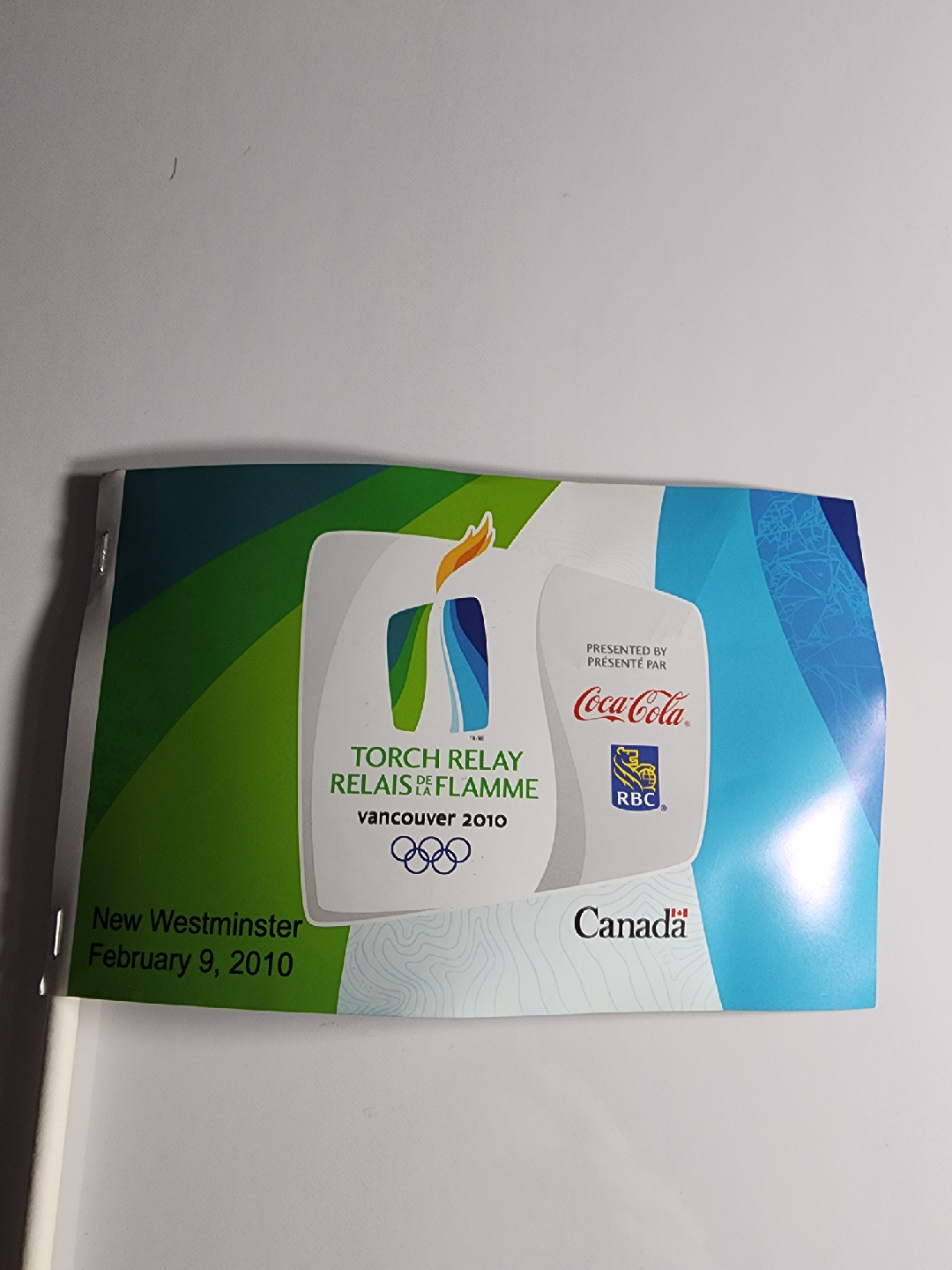 Vancouver 2010 Olympics Torch Relay Flag - photo 2