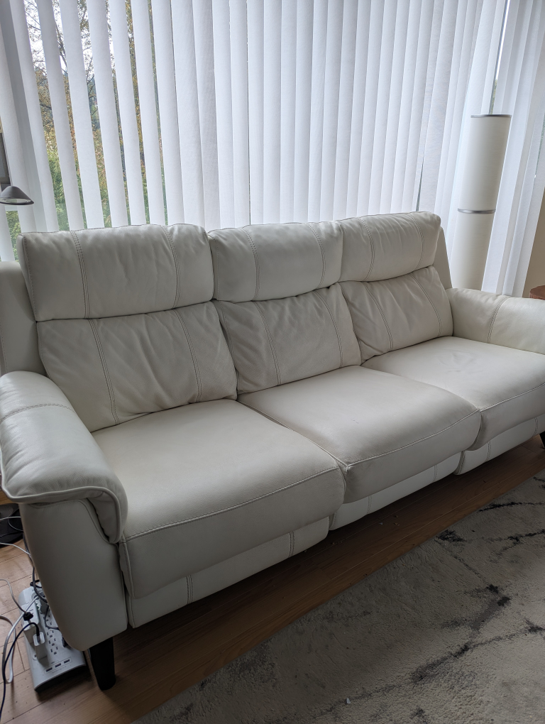 White Leather Power Reclining Sofa - photo 2