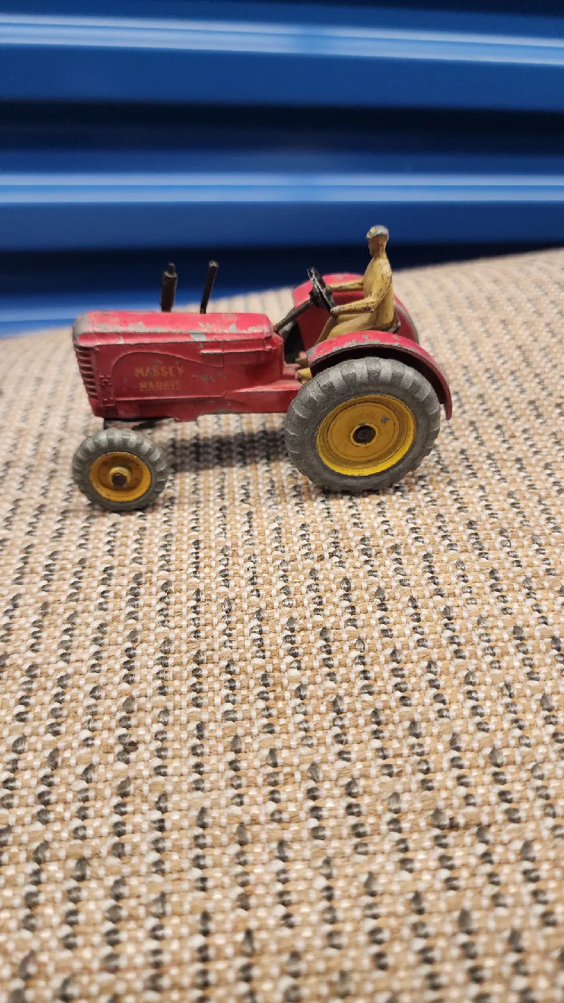 Vintage Massey Harris Dinky Toy Tractor image indicator(2)