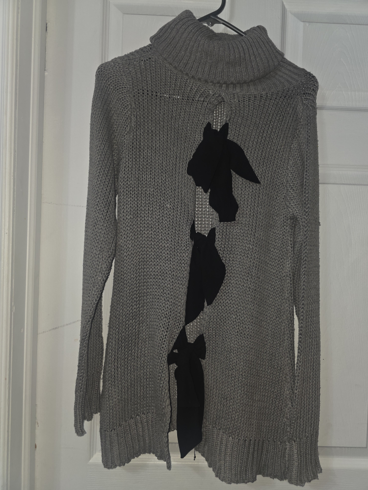 Tops and sweaters
