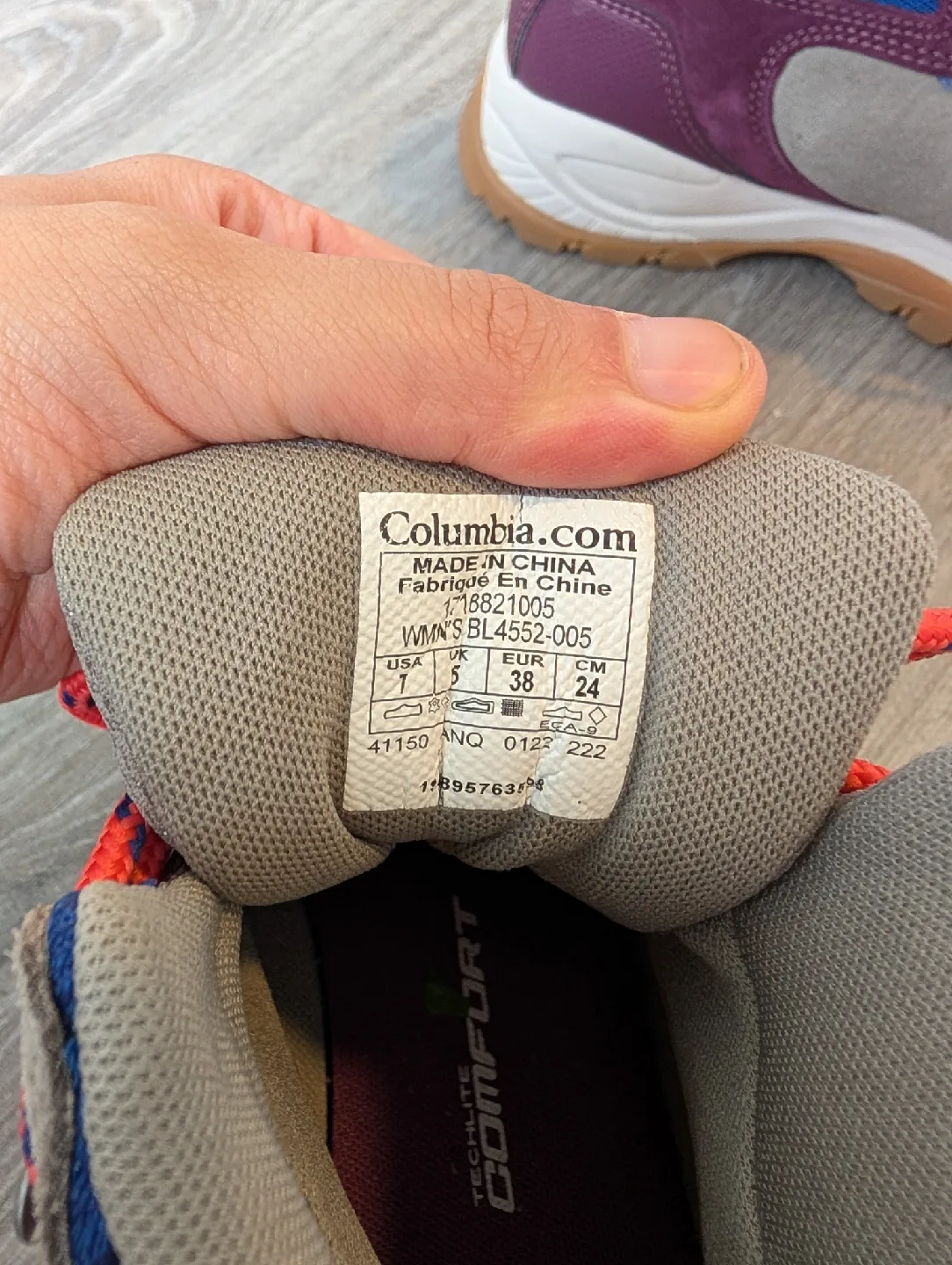 Columbia Women's Hiking Boots - Size 7 image indicator(3)