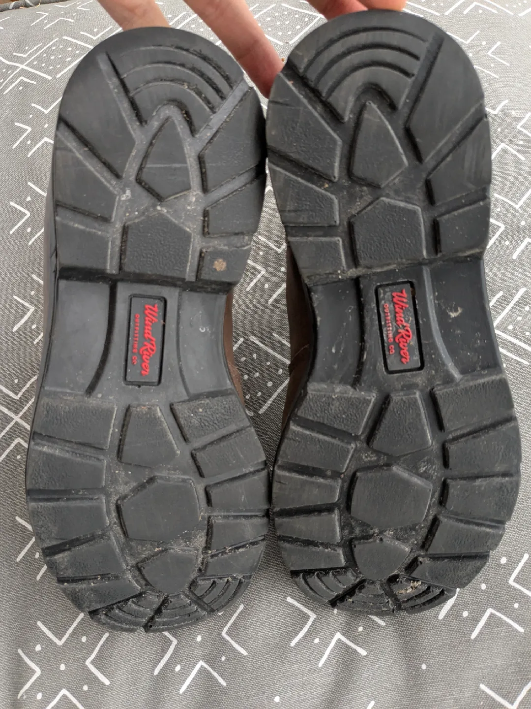 Wind River Brown Leather Chelsea Boots - Men's 7/Women's 9 image indicator(5)