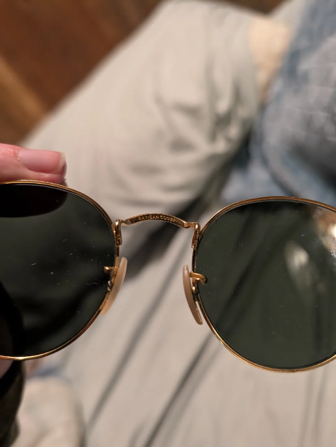 Ray-Ban Round Metal Gold Sunglasses image indicator(3)