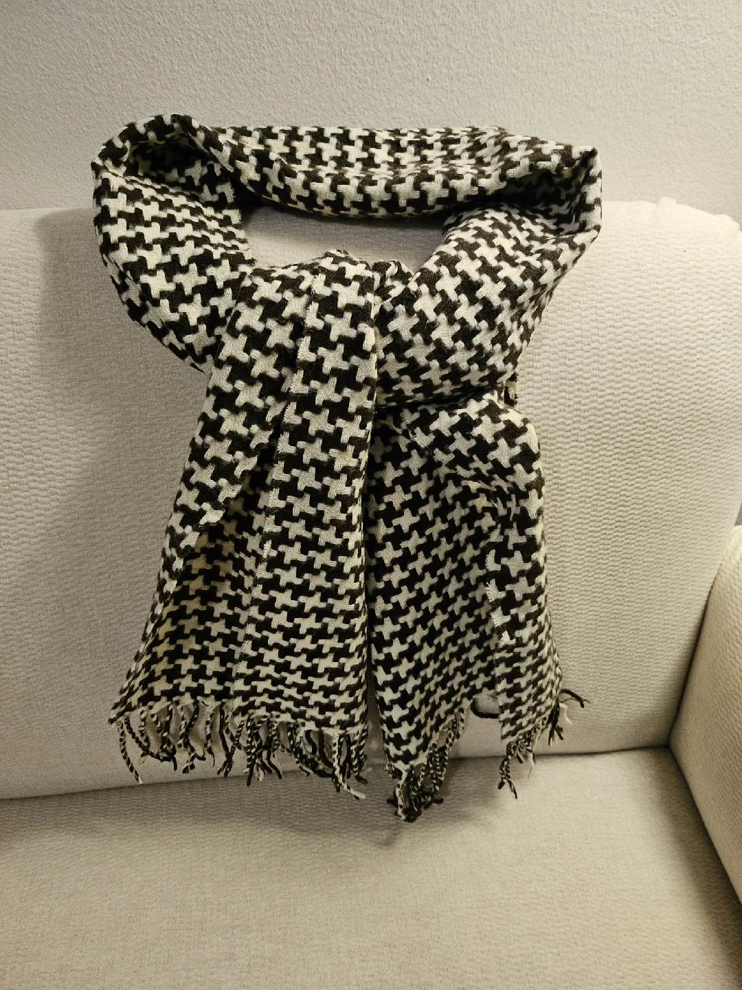 Houndstooth Scarf - Brown and White