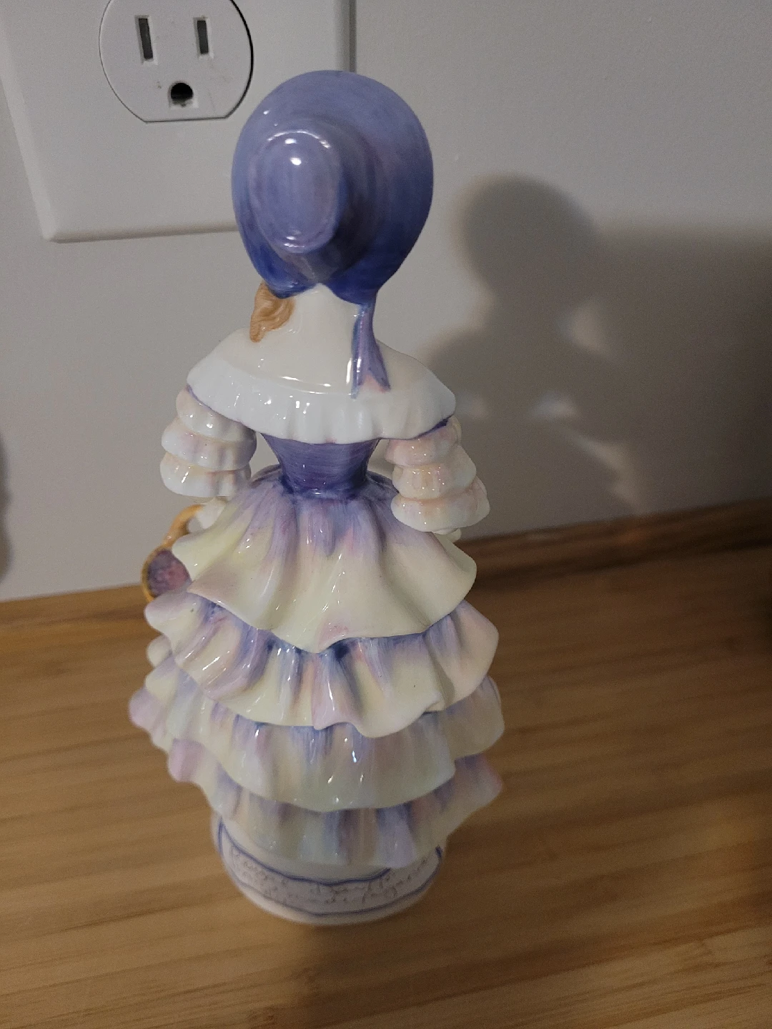 Lenox Figurine - Lavender Lady - photo 4