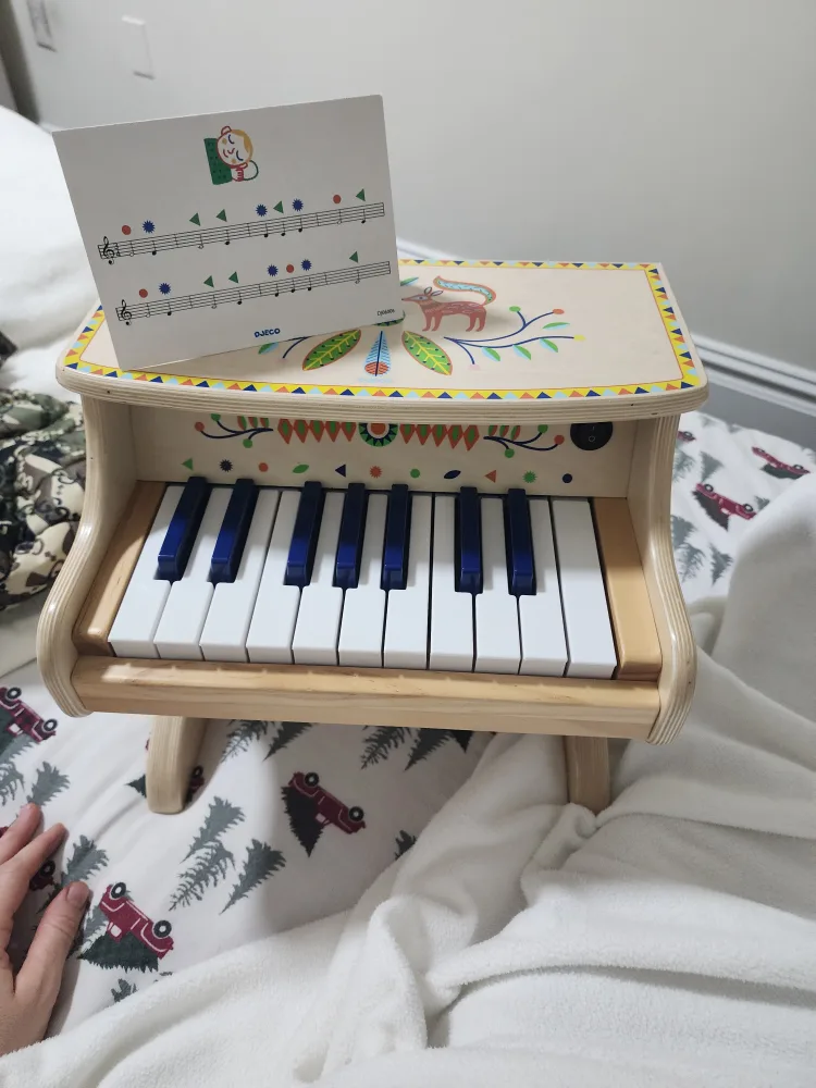 Djeco Wooden Toy Piano image indicator(3)