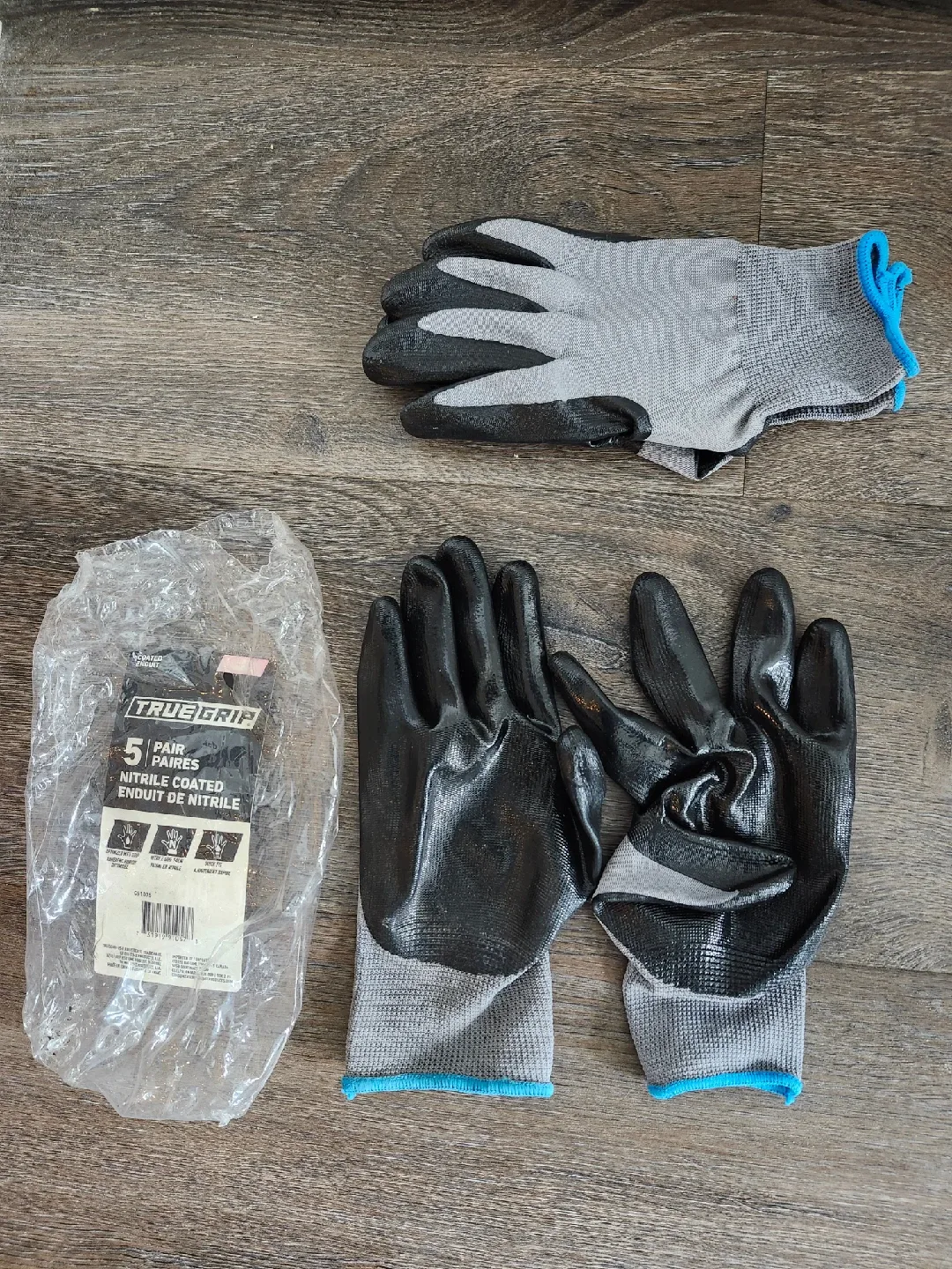 True Grip Nitrile Coated Gloves (2 Pairs) Large image indicator(2)