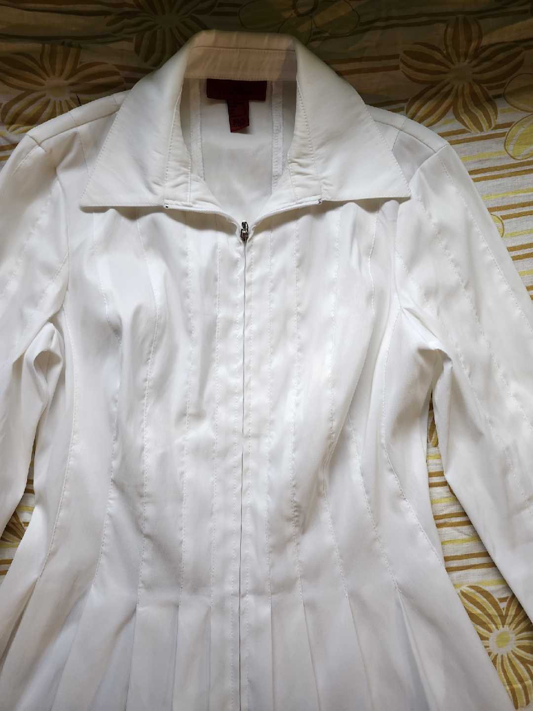 y2k white pleated zip up blouse - photo 3