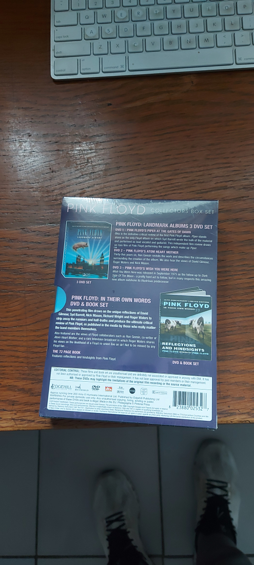 Pink Floyd Collector's Box Set (DVD & Book) - photo 2