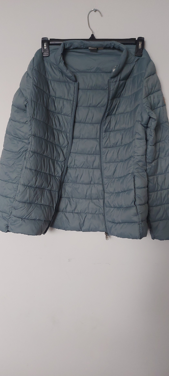 Assorted Women's Clothing
