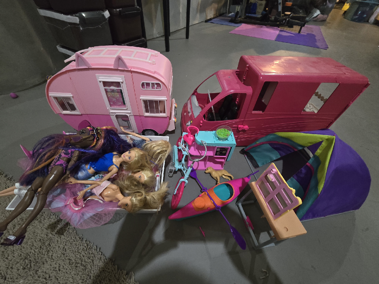Barbie Dream Camper Playset - photo 3