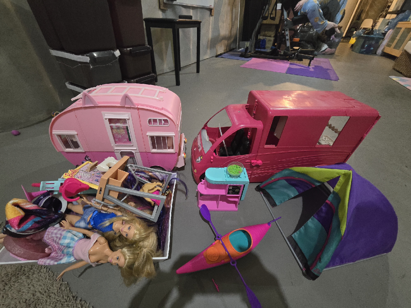 Barbie Dream Camper Playset - photo 4