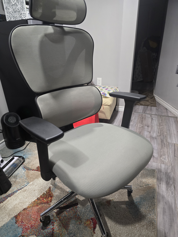 office / gaming chair - photo 2
