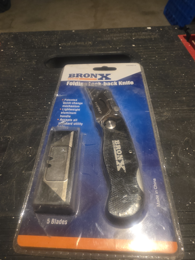 Bronx Folding Lock-Back Knife