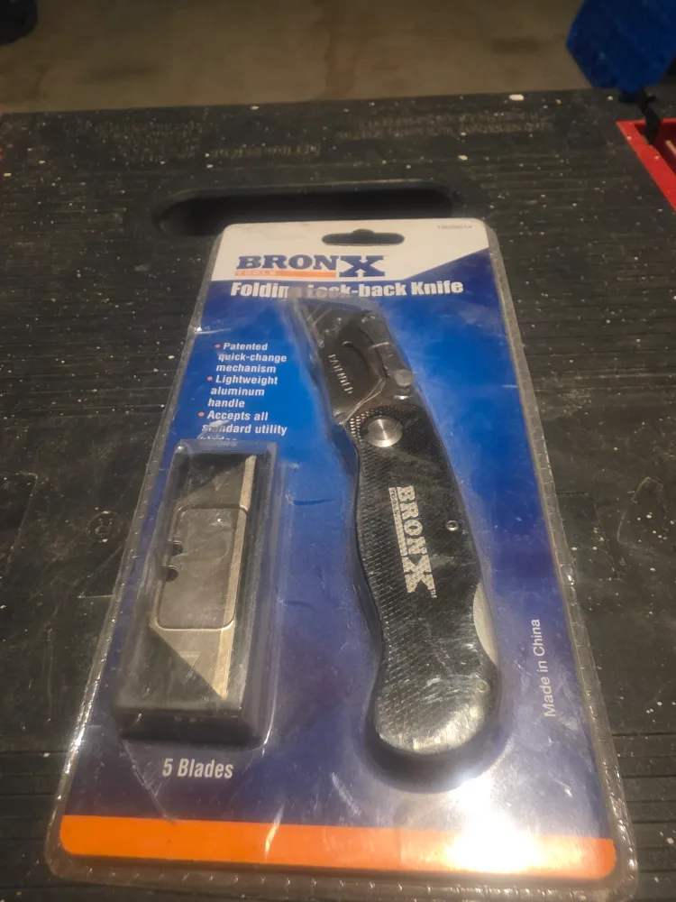 Bronx Folding Lock-Back Knife thumbnail