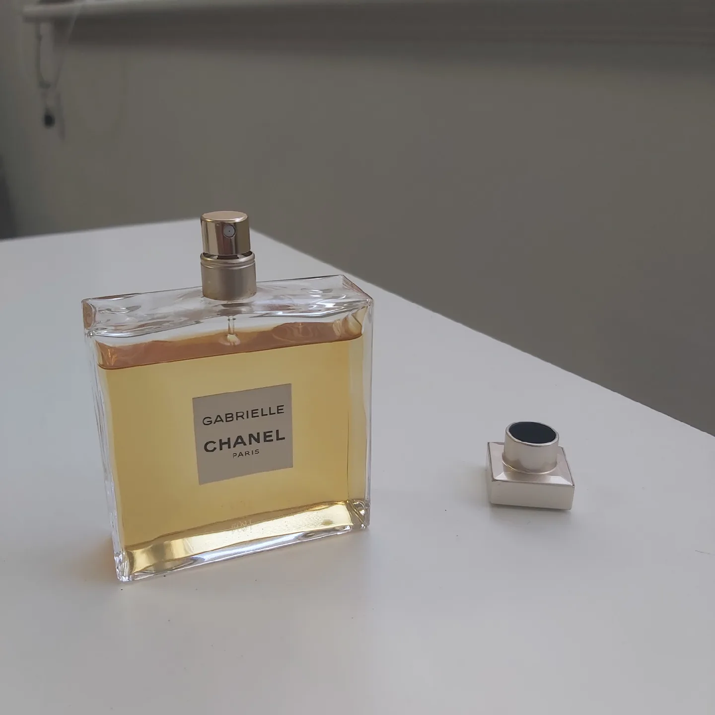 Gabrielle Chanel Paris Perfume ( AUTHENTIC ) image indicator(2)
