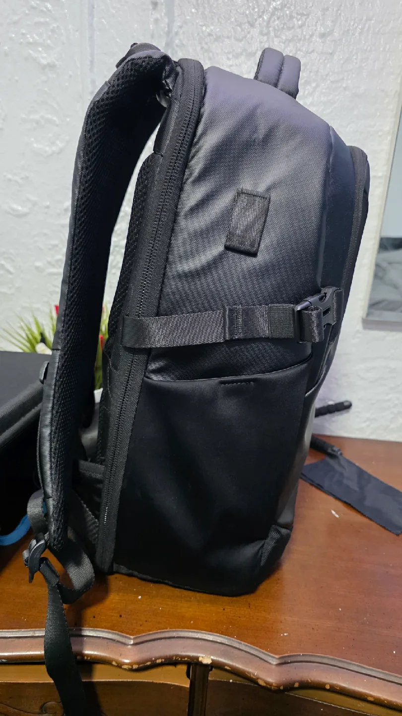 Camera Backpack - Black image indicator(2)