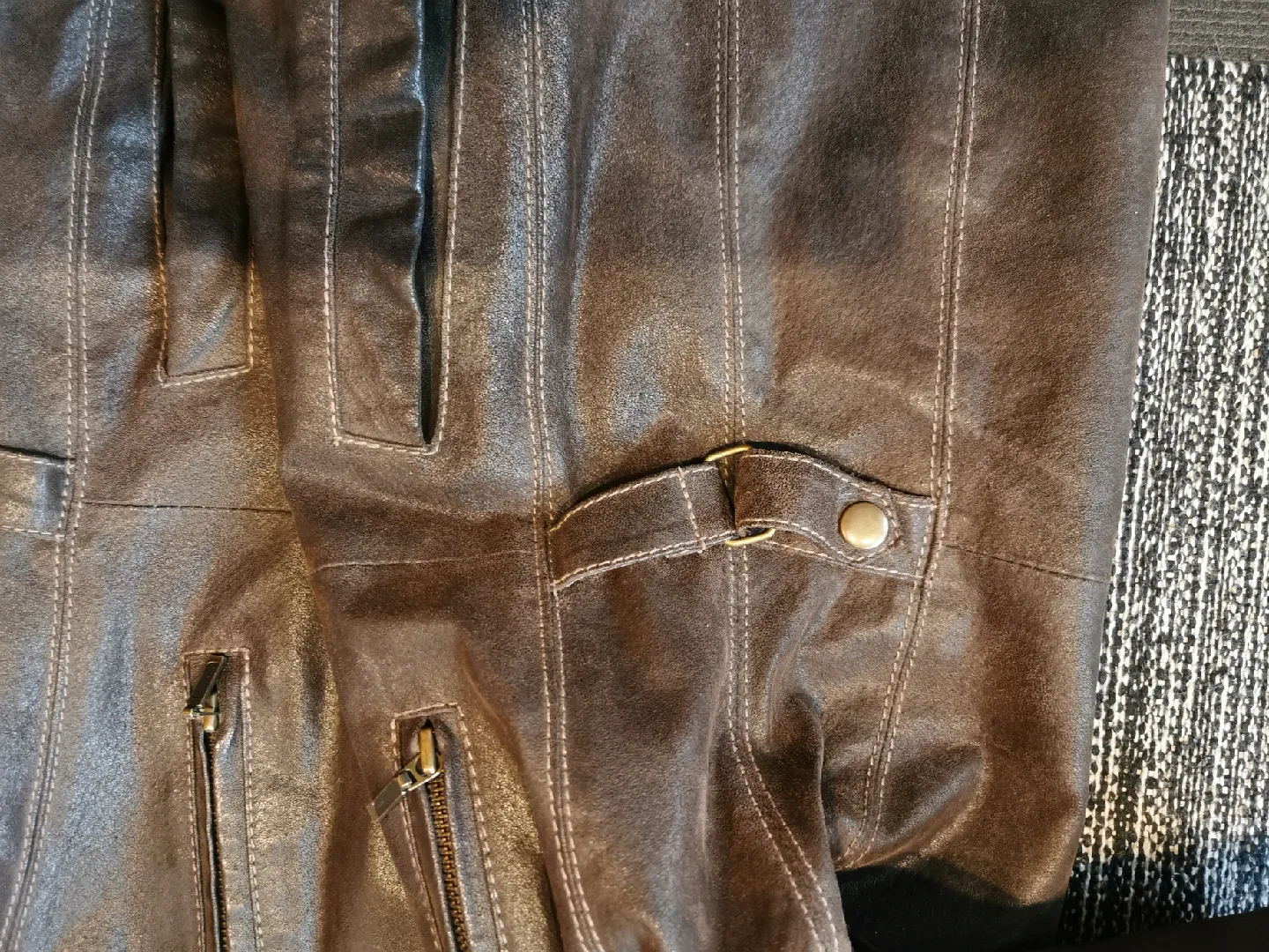 Cruze Brown Leather Jacket w removable fur collar image indicator(4)