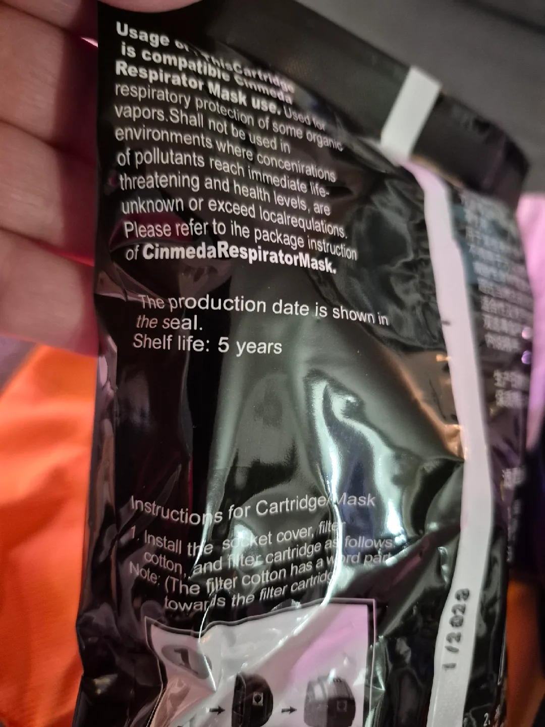 Full Face Respirator with Filters image indicator(8)