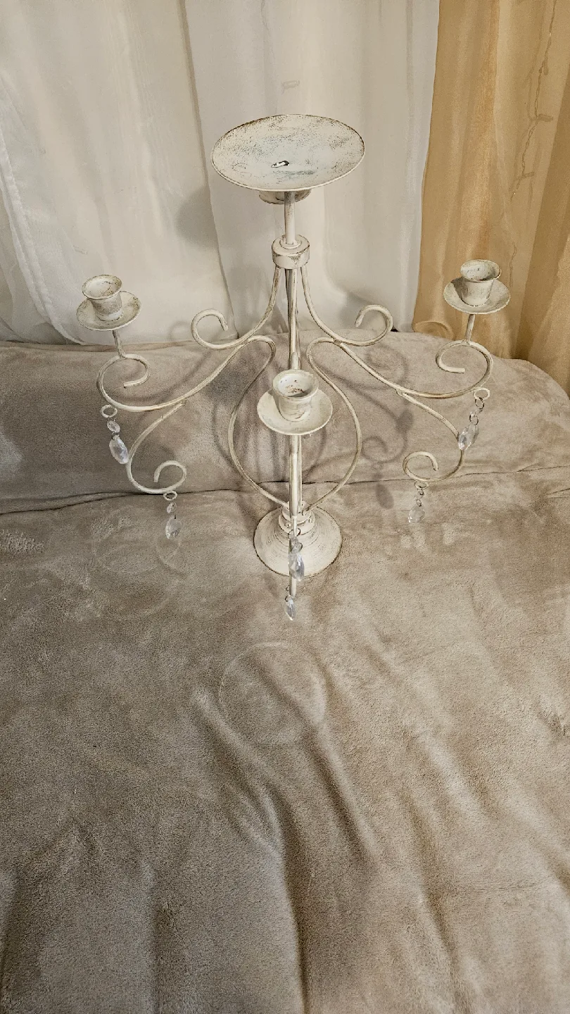 Candleabara with Crystal Accents image indicator(4)