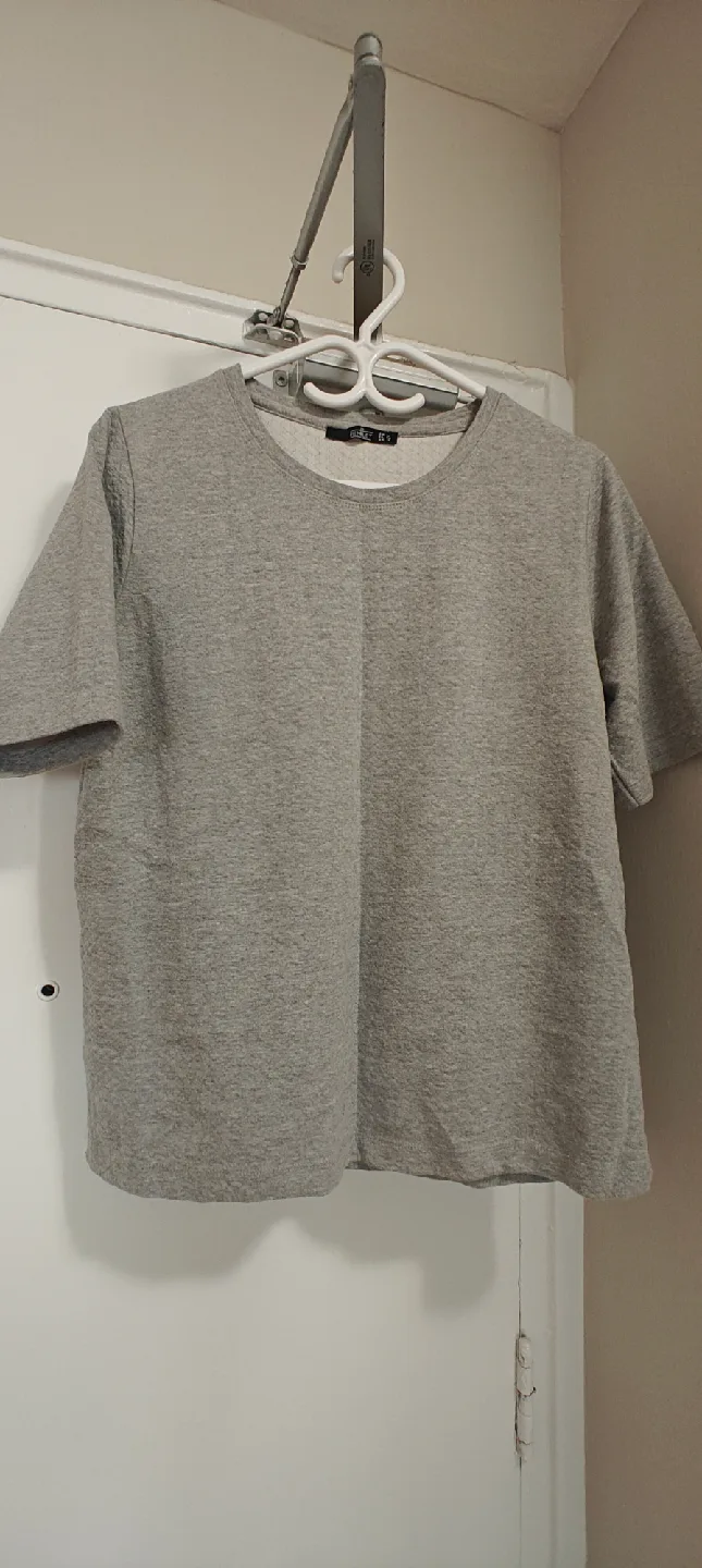 Femilet Grey Top - Size 46 image indicator(4)