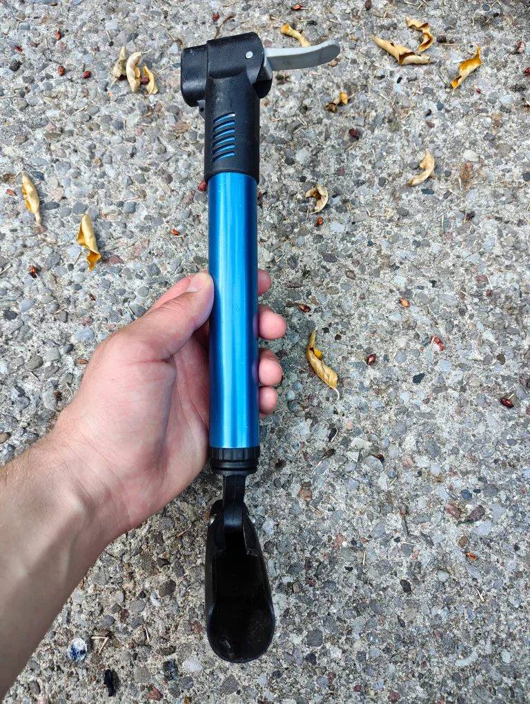 Blue Bicycle Pump image indicator(3)