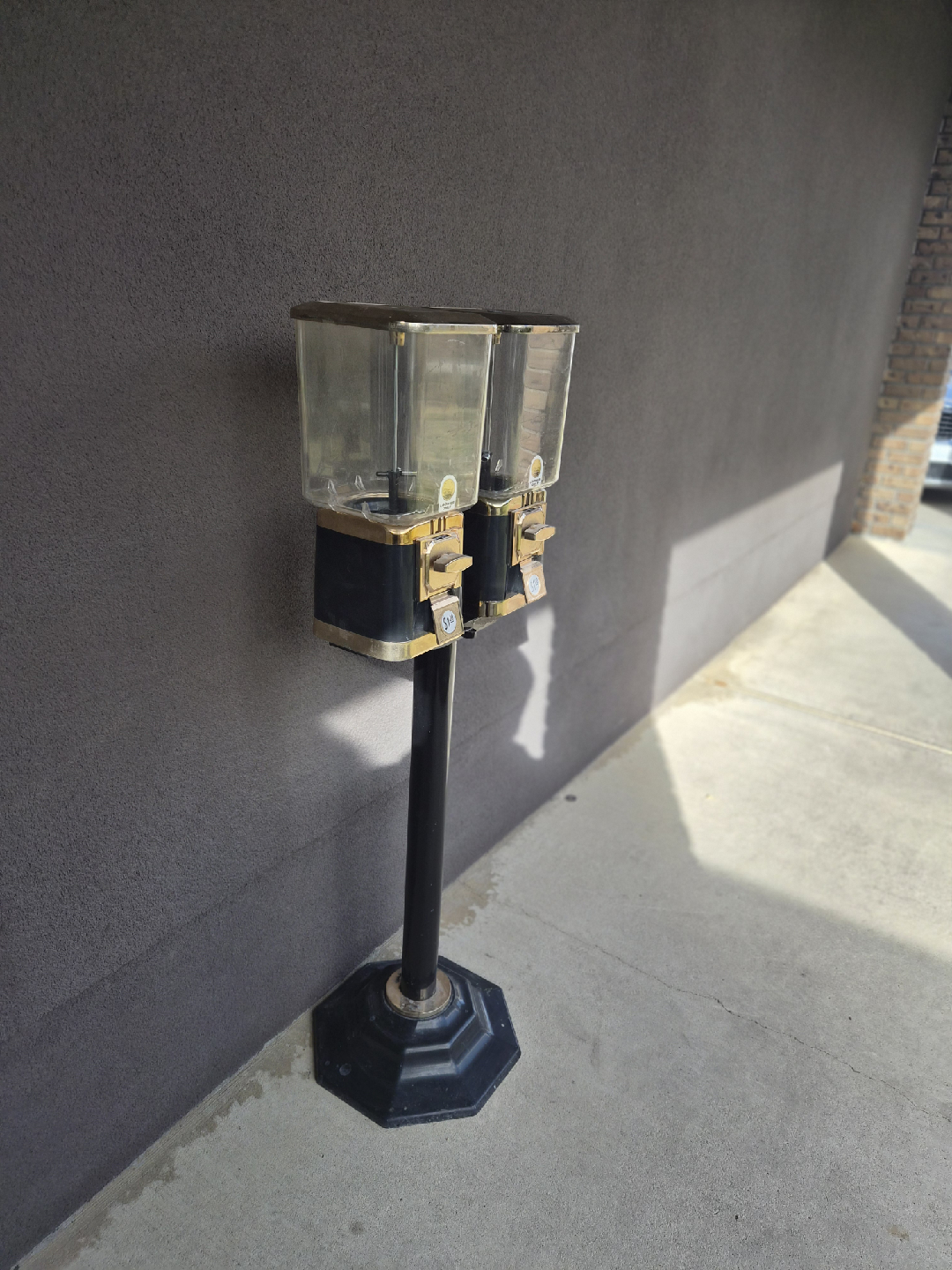 Gumball Machine - photo 2