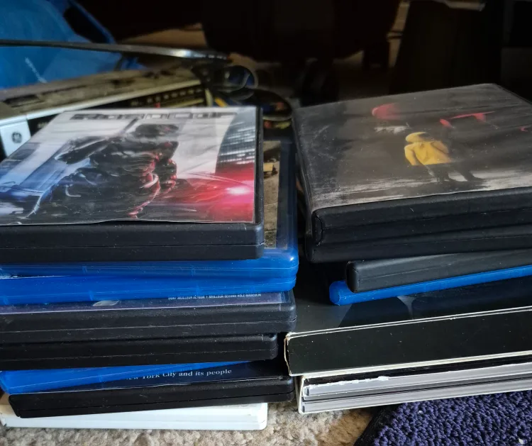 GE RADIO / ALARM,  DVD ,and DVD,CD,,video cd image indicator(5)