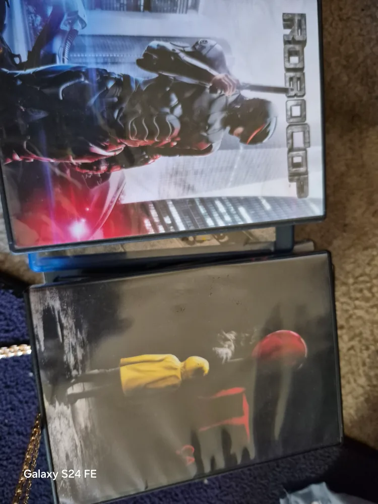 GE RADIO / ALARM,  DVD ,and DVD,CD,,video cd image indicator(10)