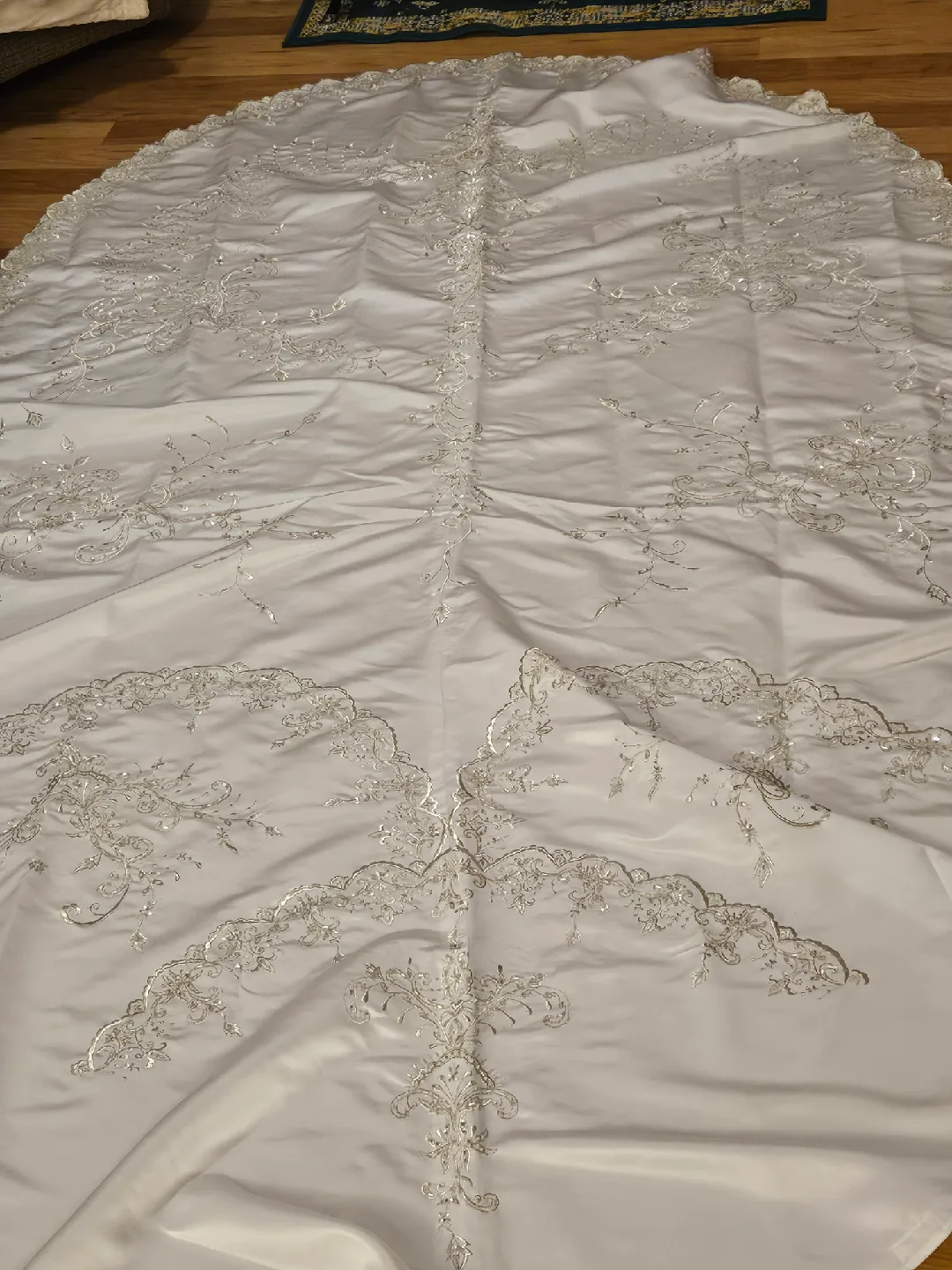 St. Mary's Wedding Dress image indicator(2)