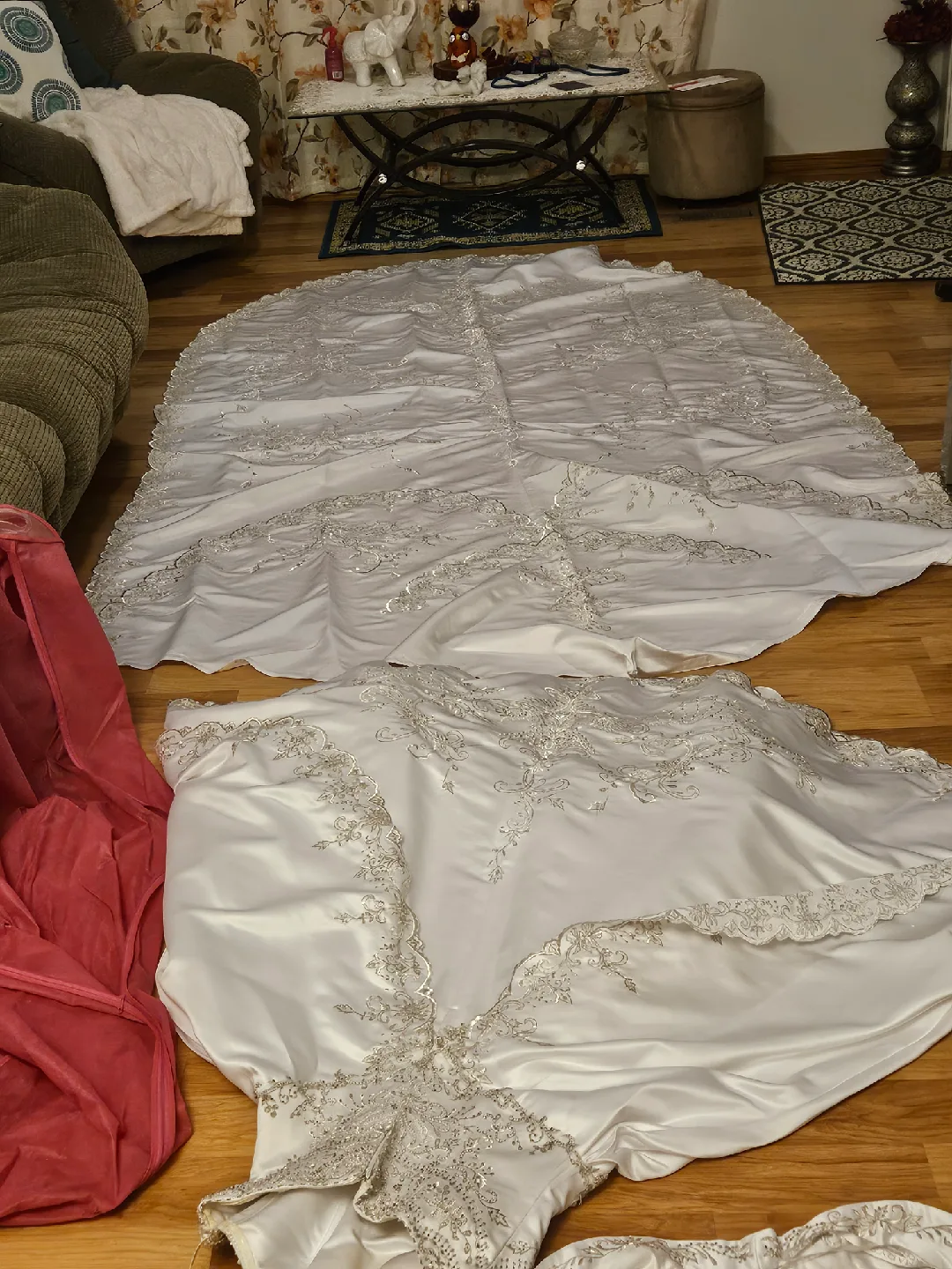 St. Mary's Wedding Dress image indicator(3)