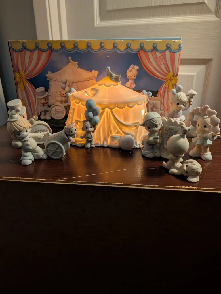 Precious moments set. image indicator(2)