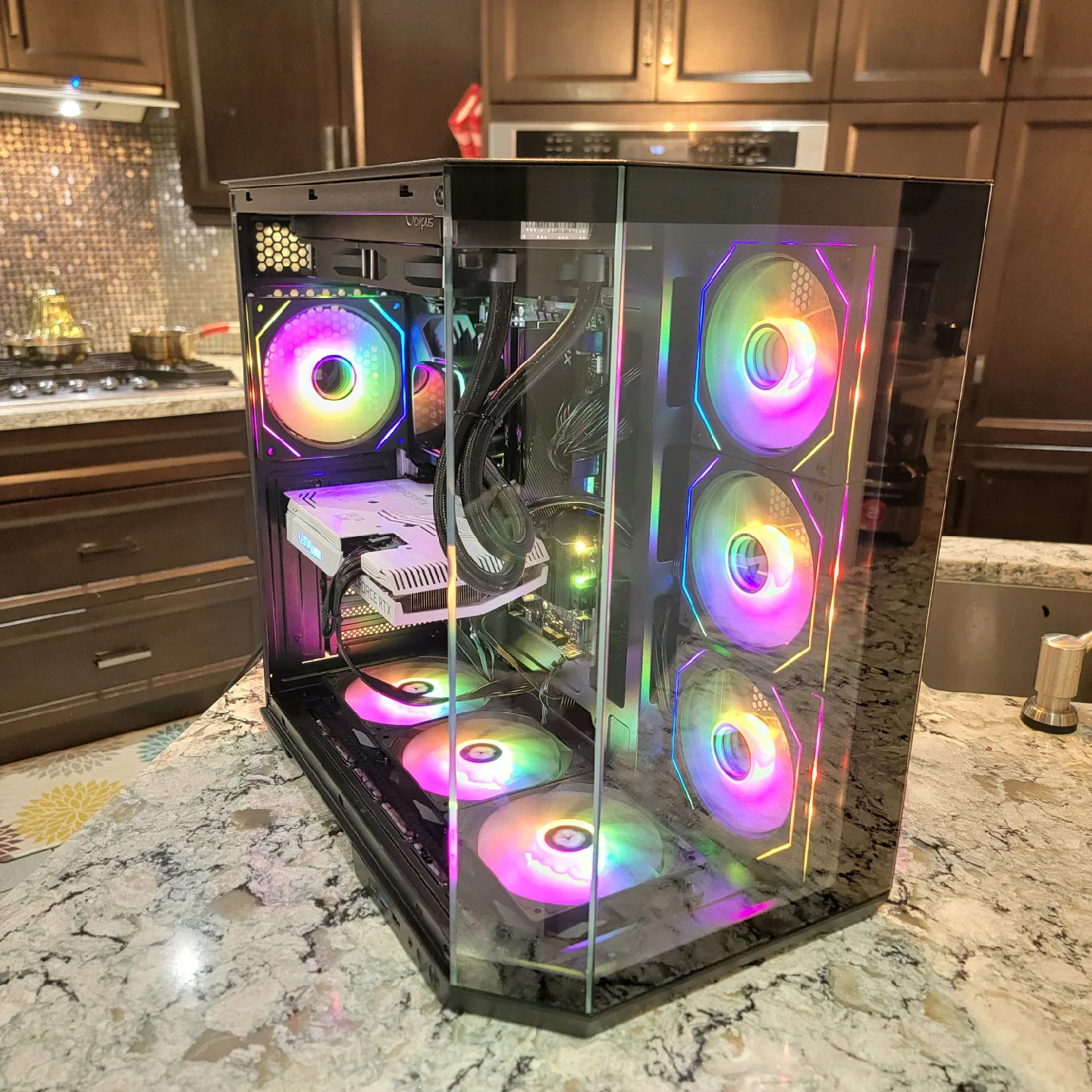 CUSTOM GAMING PC : Ryzen 5 7600 / RTX 3070 / 32GB RAM DDR5/ WIFi image indicator(5)