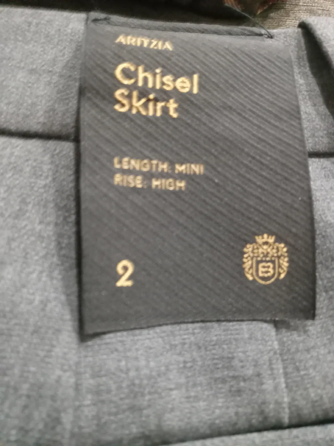 Aritzia Babaton Chisel Skirt - Size 2 image indicator(3)