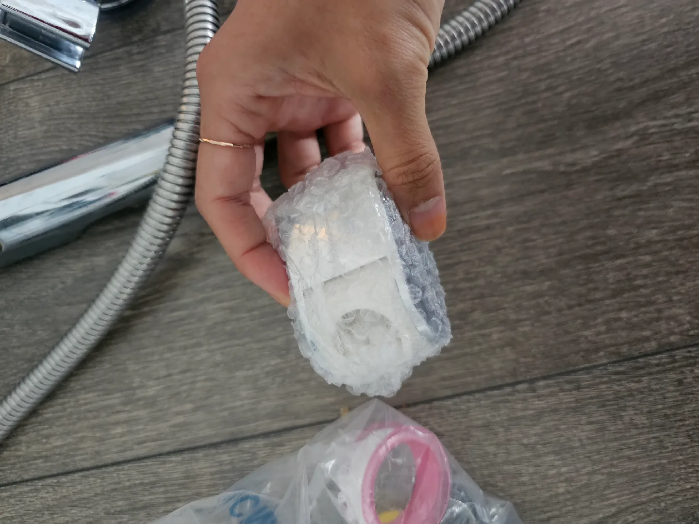 Shower Hose with Shower Head image indicator(9)