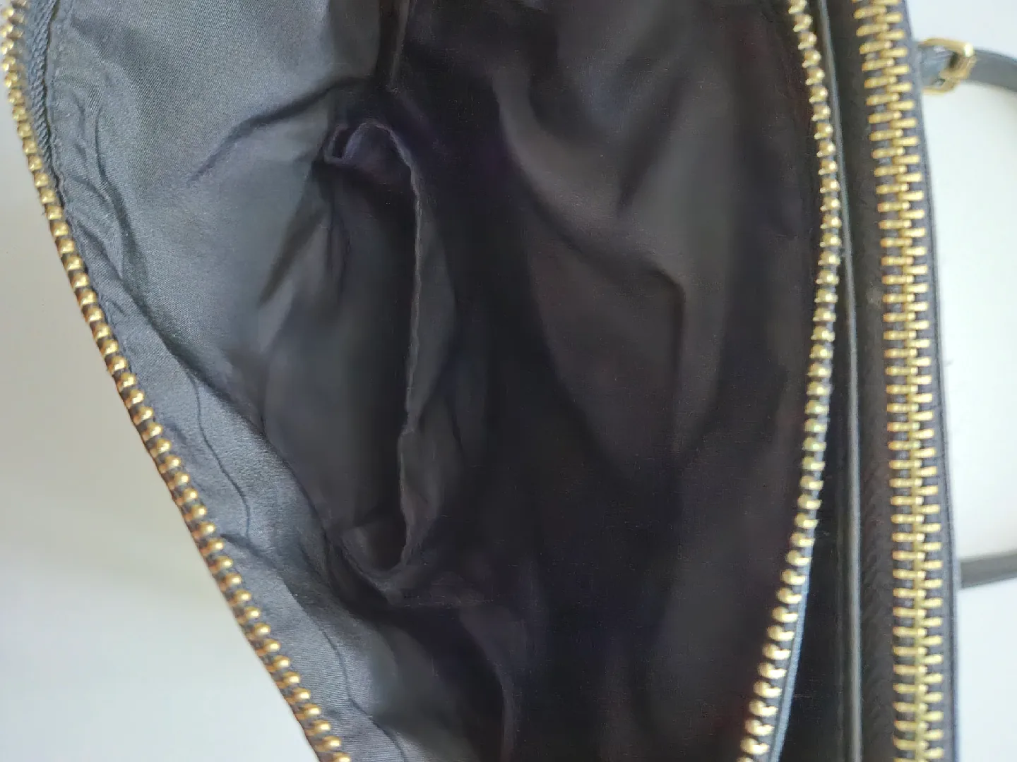 Joe Fresh Black Crossbody Bag 🥕 image indicator(3)