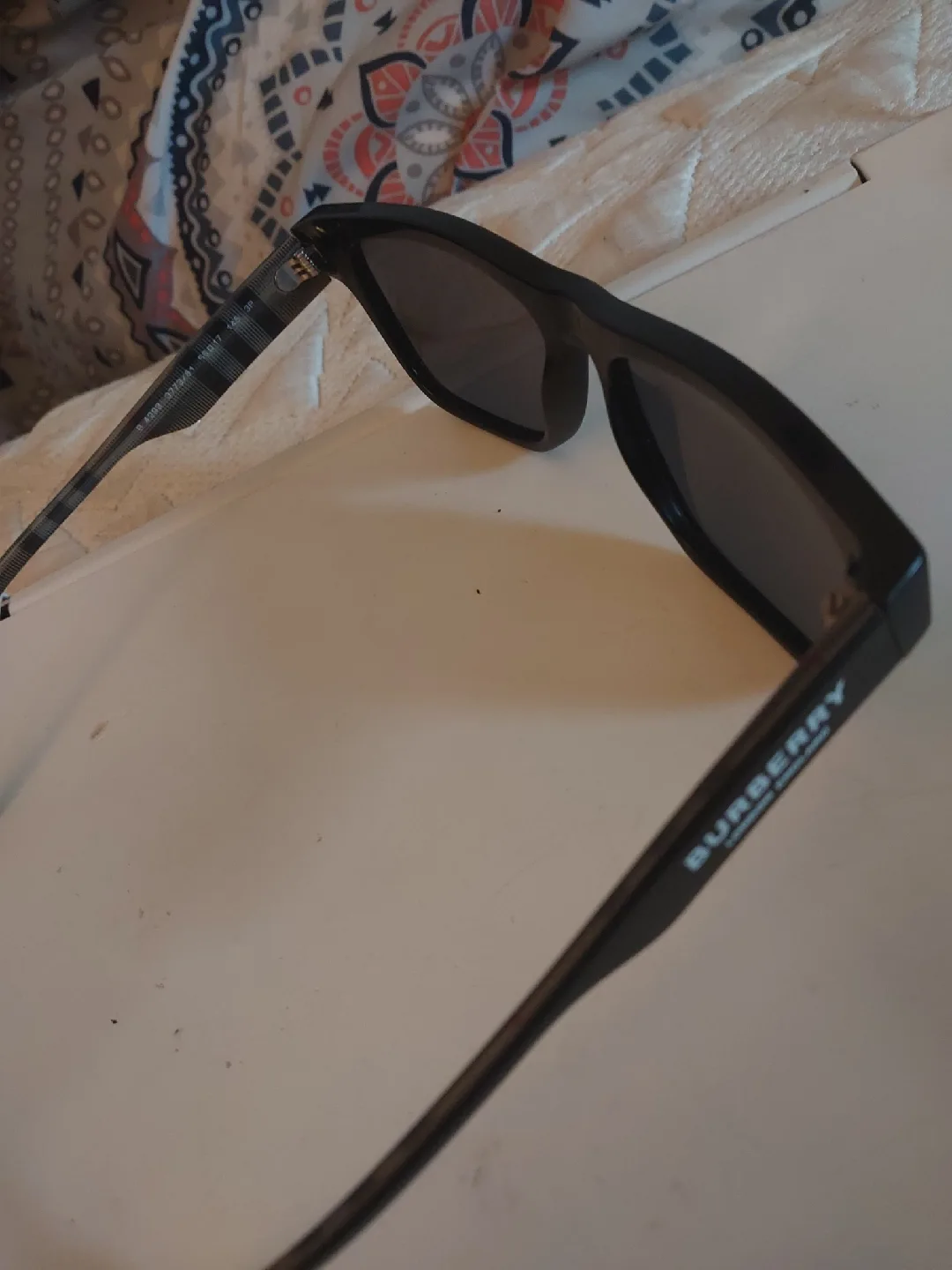Burberry Sunglasses - Black image indicator(2)