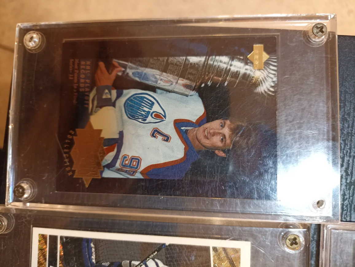 Hockey Trading Cards - Assorted Players image indicator(8)