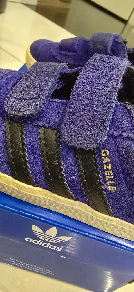 Cute Adidas Blue Suede Gazelle Shoes! - Size 7 Kids image indicator(4)