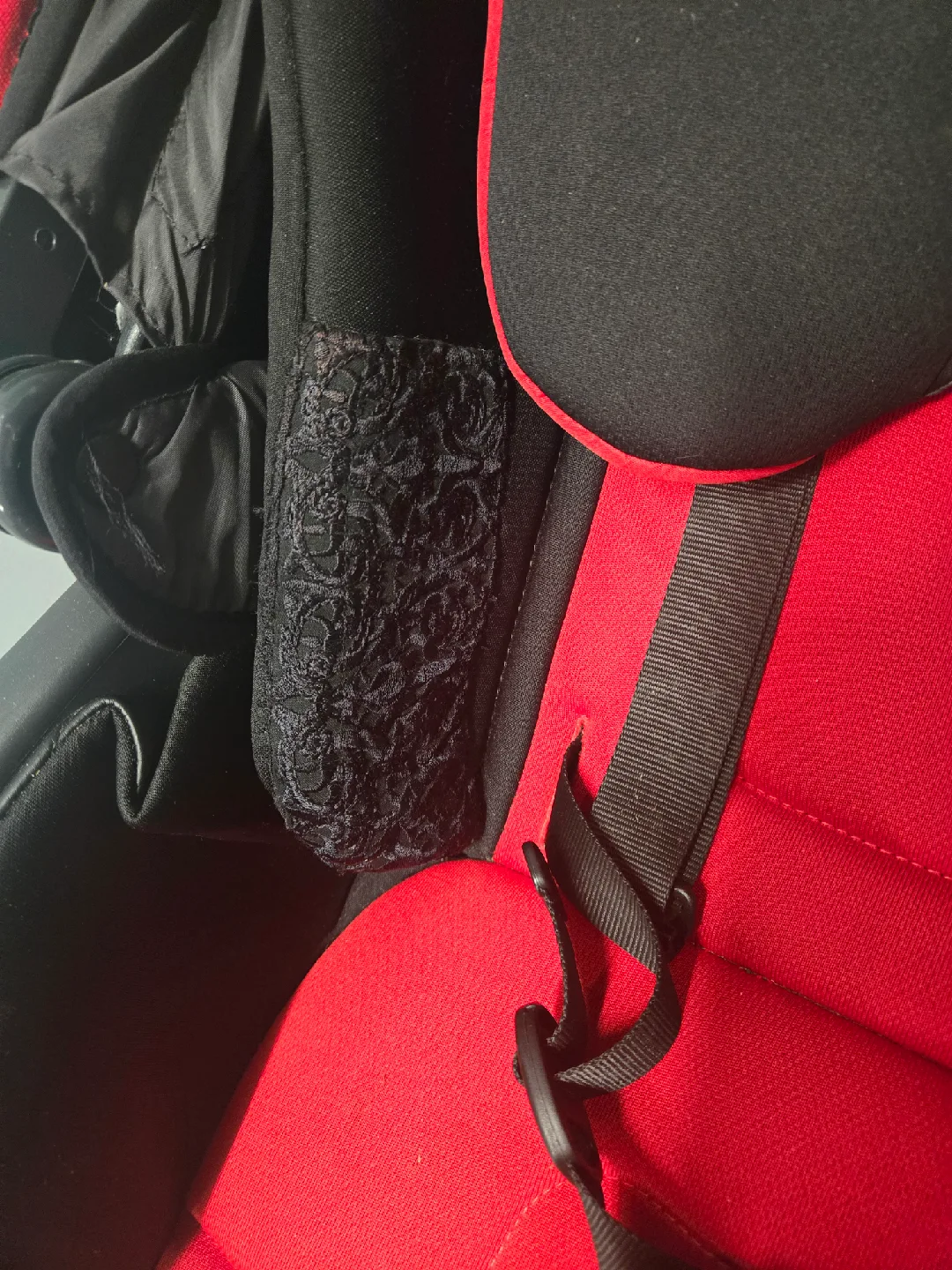 stroller with all accessories image indicator(9)