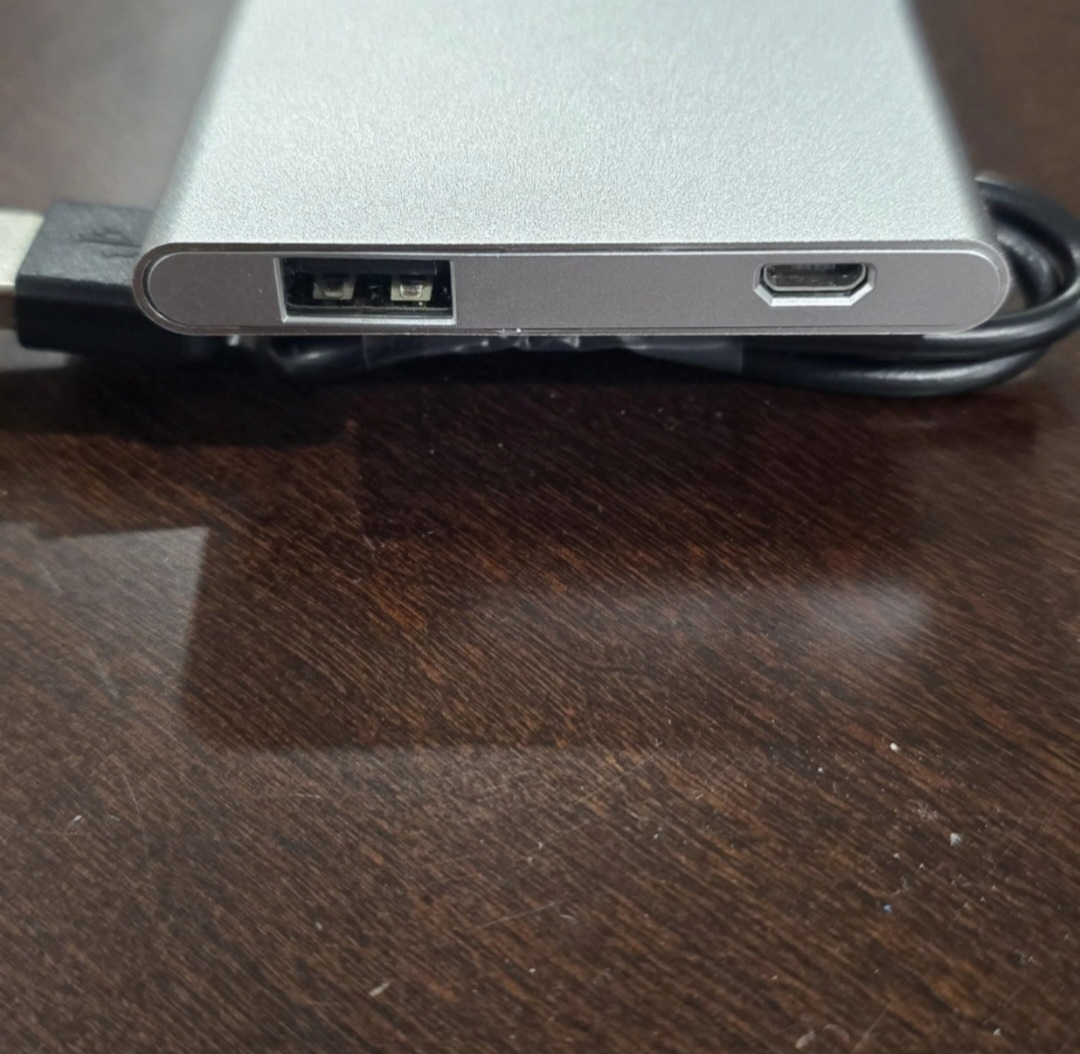 Jordan portable external charger - photo 3