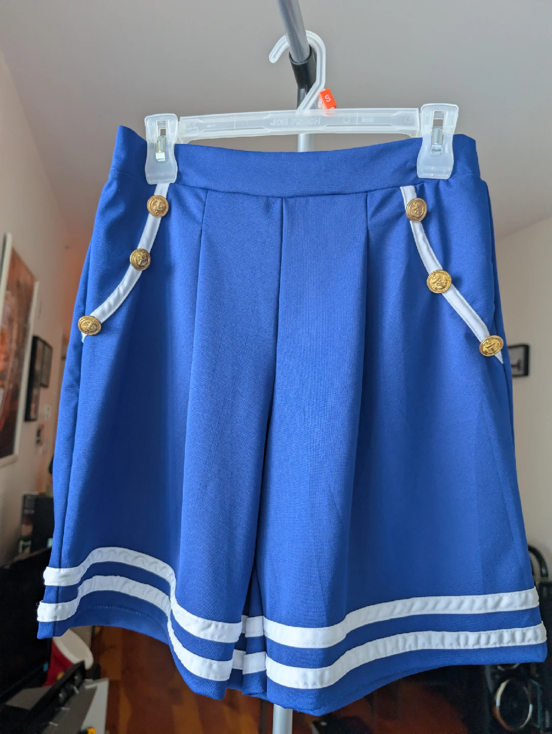Stranger Things Scoops Ahoy Costume - Size Small - photo 2