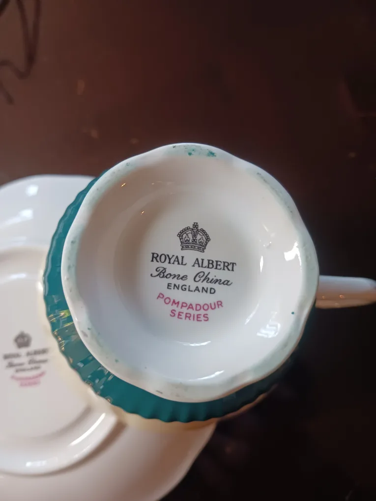 Royal Albert Pompadour Series Teacup & Saucer image indicator(5)