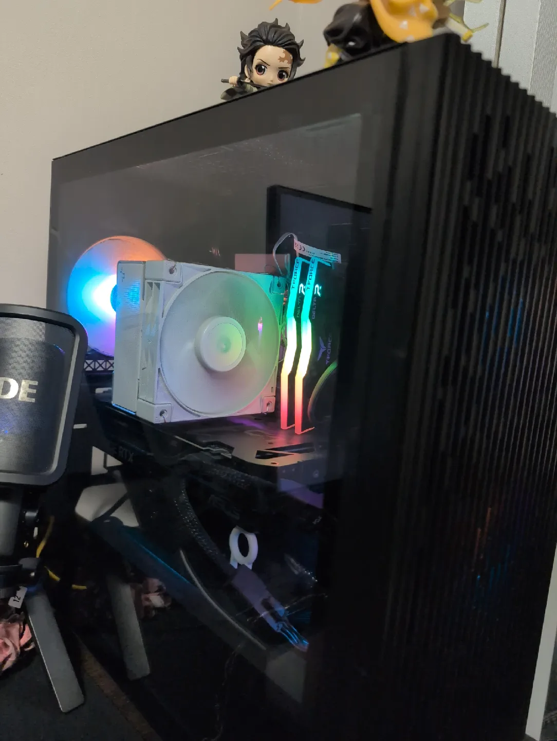 Custom Built Gaming PC 4070super image indicator(2)